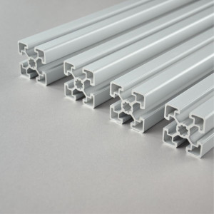 Aluminium Profil 45 &times; 45 mm Nut 10, 500 mm